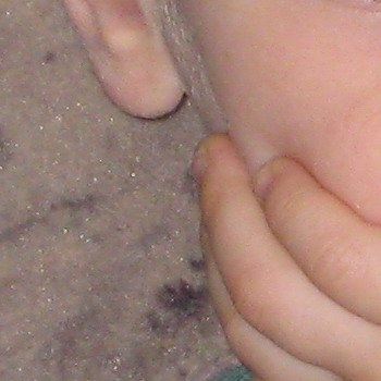 AWB+flash_crop.jpg