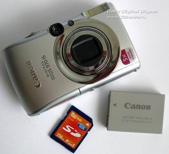 Canon IXUS 970 IS, вид аккумулятора и карты памяти