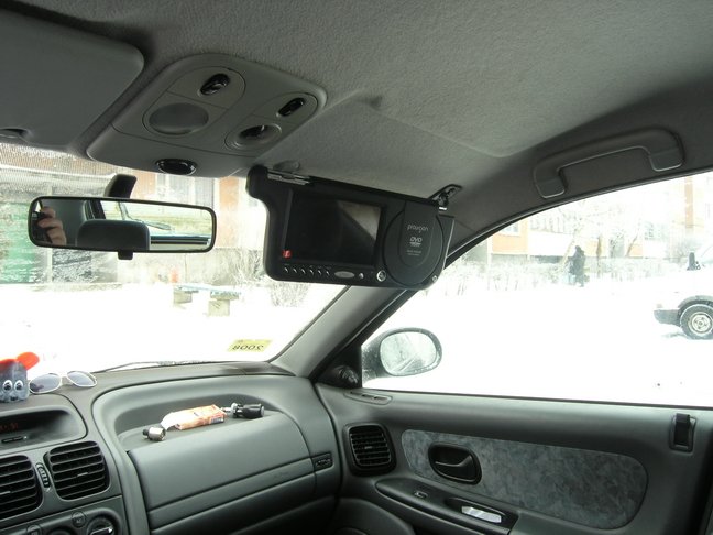 Provision Sun Visor. Автомобильный медиацентр? Легко!