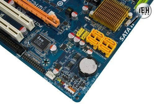 Системная плата среднего класса Gigabyte GA-MA790X-DS4