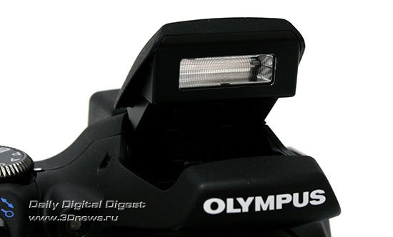 Olympus SP-590. Вспышка