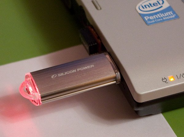 Сила кремния. Обзор четырех USB флэш-дисков Silicon Power