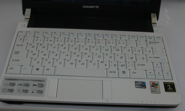Обзор нетбука Gigabyte Booktop M1022C
