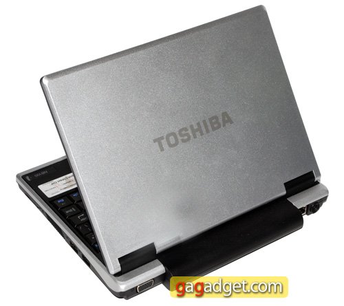 Toshiba-NB100_00.jpg