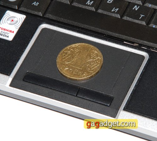 Toshiba-NB100_05.jpg