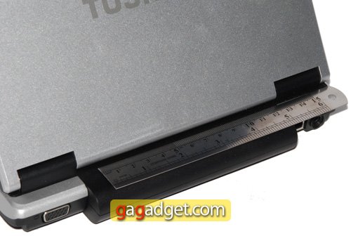 Toshiba-NB100_06.jpg