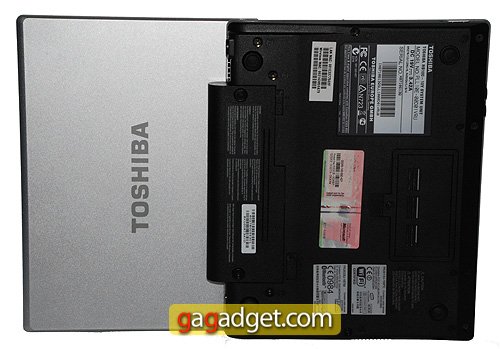 Toshiba-NB100_07.jpg