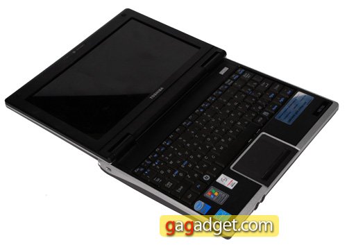 Toshiba-NB100_09.jpg