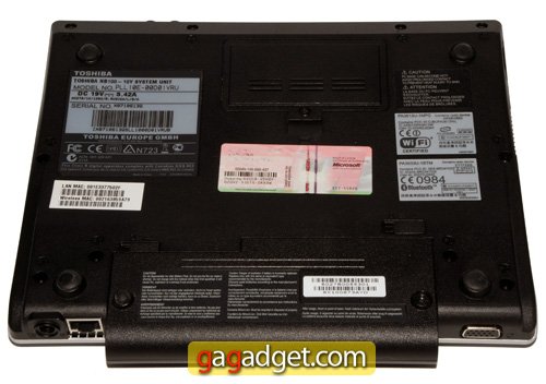 Toshiba-NB100_11.jpg
