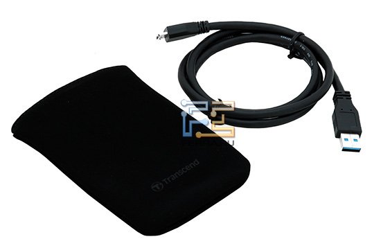 В комплекте — метровый USB-кабель c коннекторами miniUSB 3.0 и обычным USB 3.0 (его центральный 