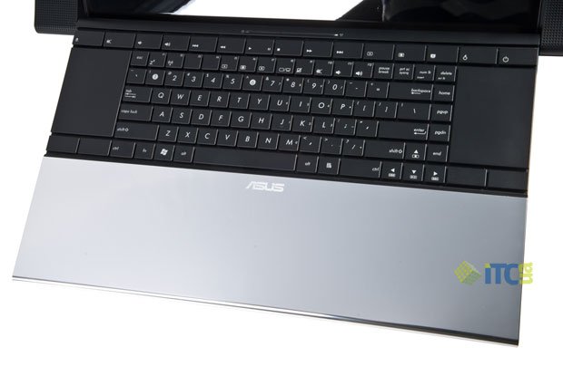 Asus NX90: зеркало для героя