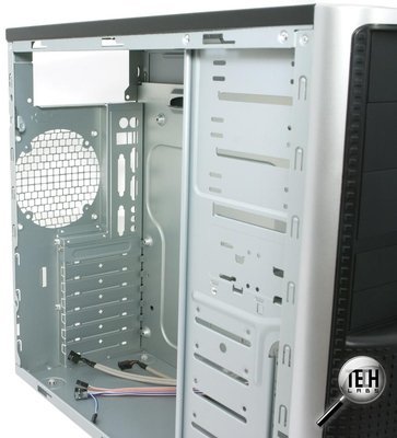 InWin IW-EAR001. Вид внутри