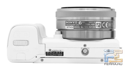 Нижняя сторона корпуса Sony NEX-5N