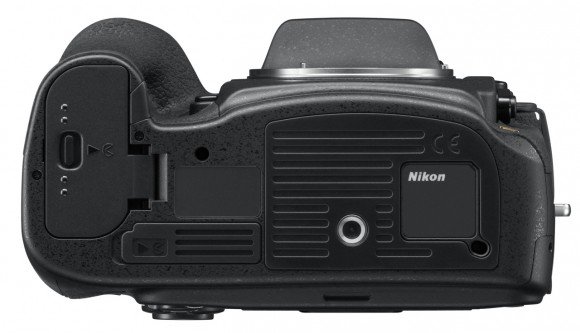 Nikon D800, вид снизу