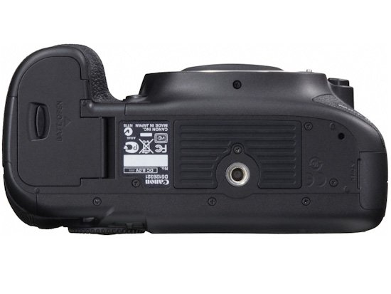 Canon EOS 5D Mark III: вид снизу
