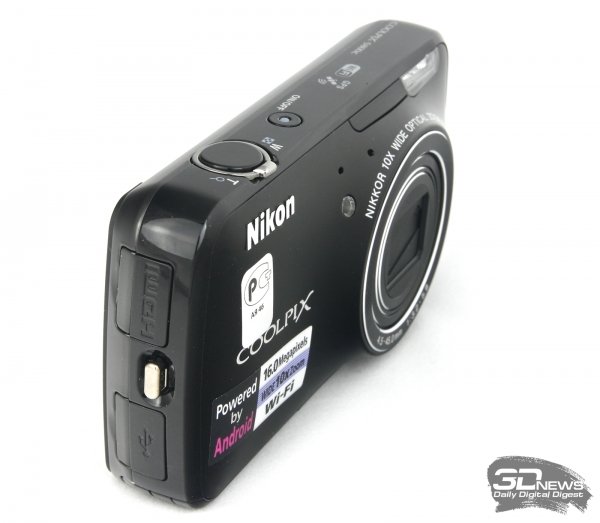 Nikon Coolpix S800c – первая Android-камера