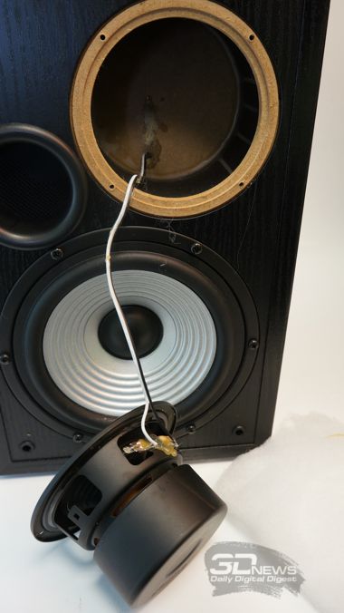 Мультимедийная акустическая стереосистема Edifier R2700