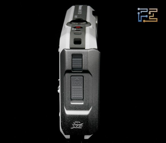 Правая боковая грань корпуса Panasonic Lumix FT25