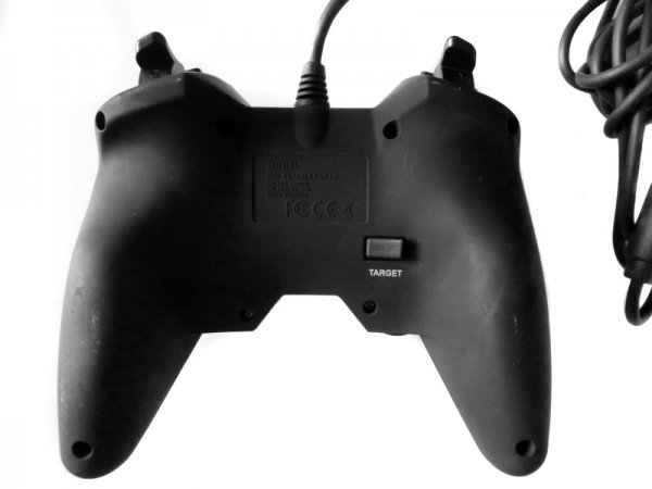 Hori FPS Assault Pad EX Xbox 360: как удобнее стрелять в людей?