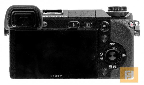 Тыльная сторона корпуса Sony NEX-6