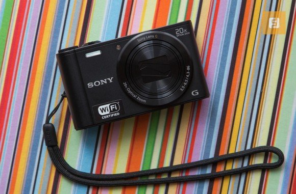 Sony Cyber-shot DSC-WX300 в классической черной расцветке