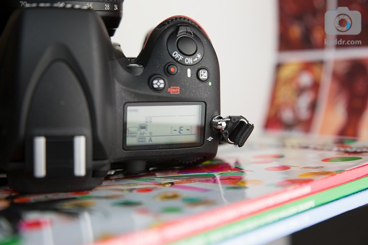 Обзор полнокадровой зеркальной камеры Nikon D610 - эргономичная рукоять и дополнительный дисплей