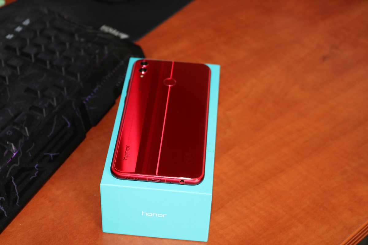 Обзор Honor 8X. Премиальный бюджетник - VENDEE