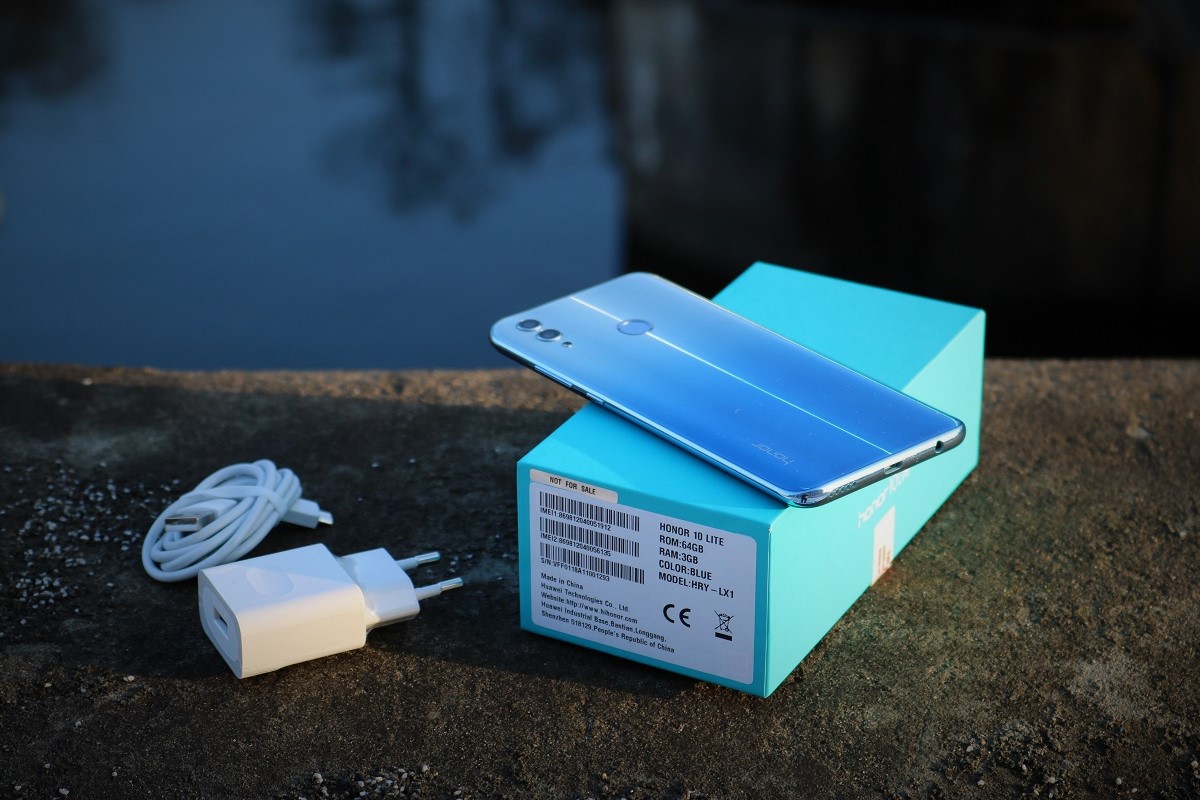 Достоин внимания. Обзор Honor 10 Lite - MAXI.BY