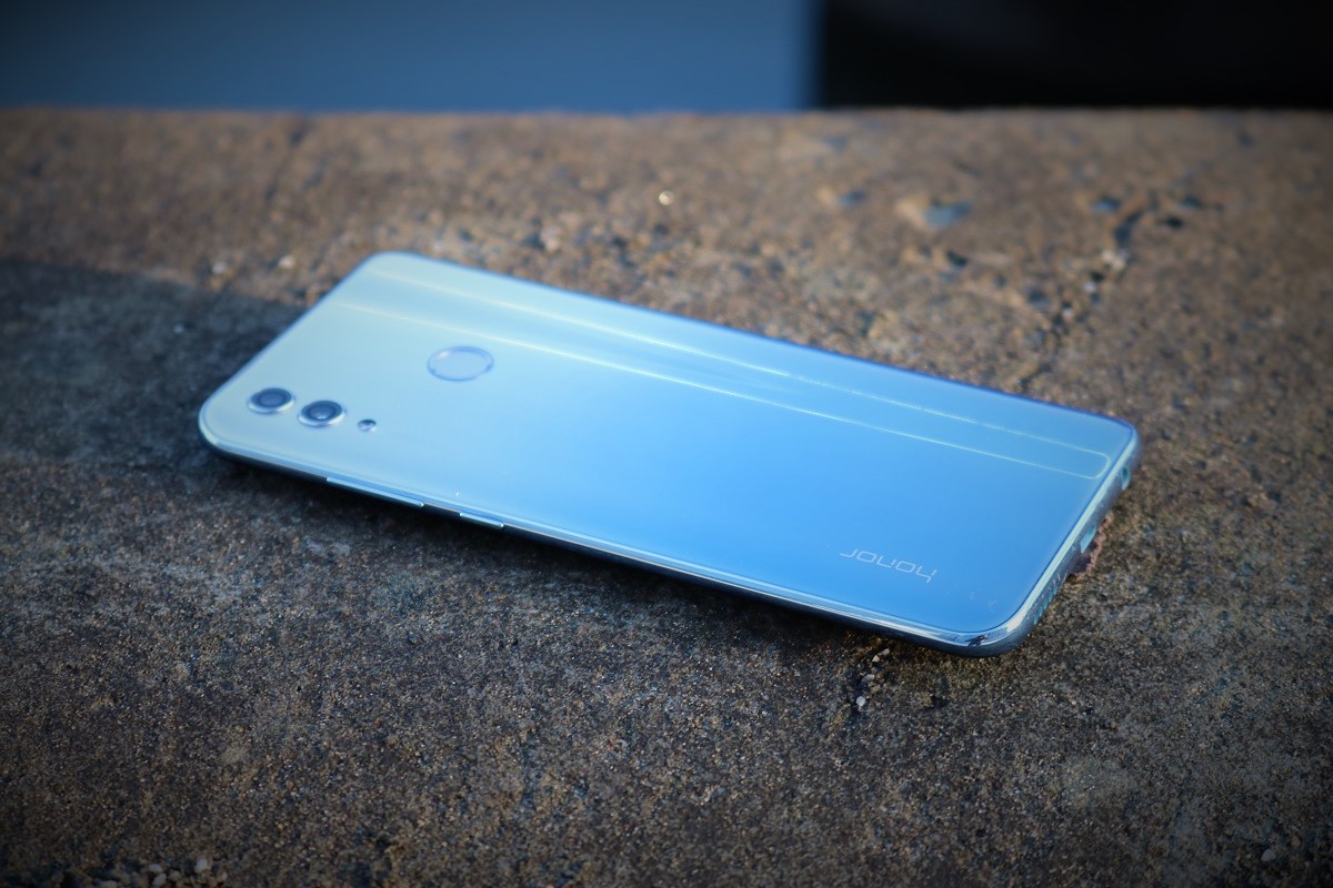 Достоин внимания. Обзор Honor 10 Lite - MAXI.BY