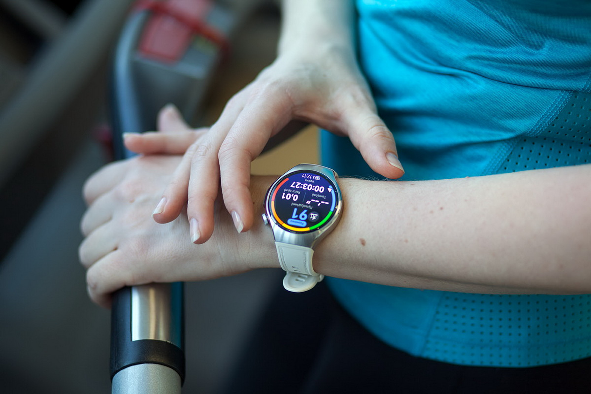 Уже в Беларуси – смарт-часы Huawei Watch 5 с eSIM и инновационным сенсором Huawei X-TAP - Maxi.by